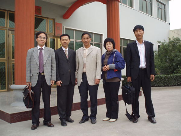 韩国友人在我厂