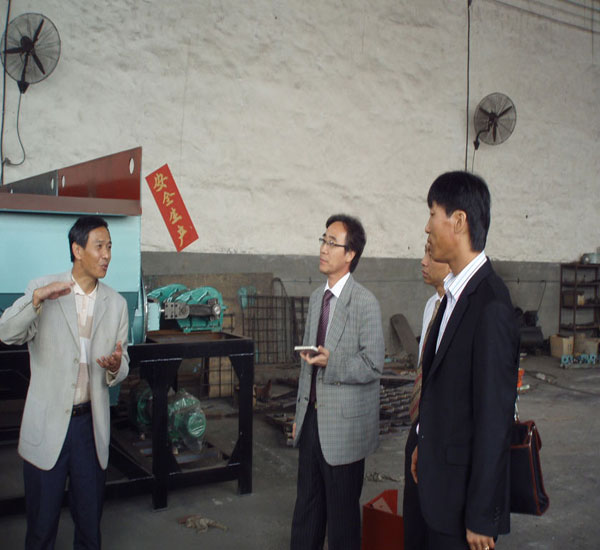 韩国友人在我厂